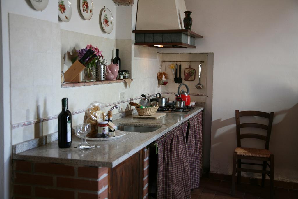 Peccioli Agriturismo I Moricci מראה חיצוני תמונה